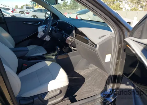 2024 Kia Niro Ex z USA, uszkodzony, nr VIN KNDCR3LE8R5187399